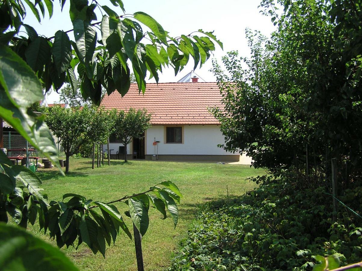 Ferienwohnung Egrelato Vendeghaz Balatonakali Exterior foto
